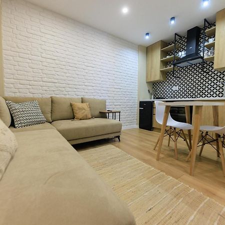 One-Bedroom Rooftop Skyline Central Hidden Gem In Tirana Exteriör bild